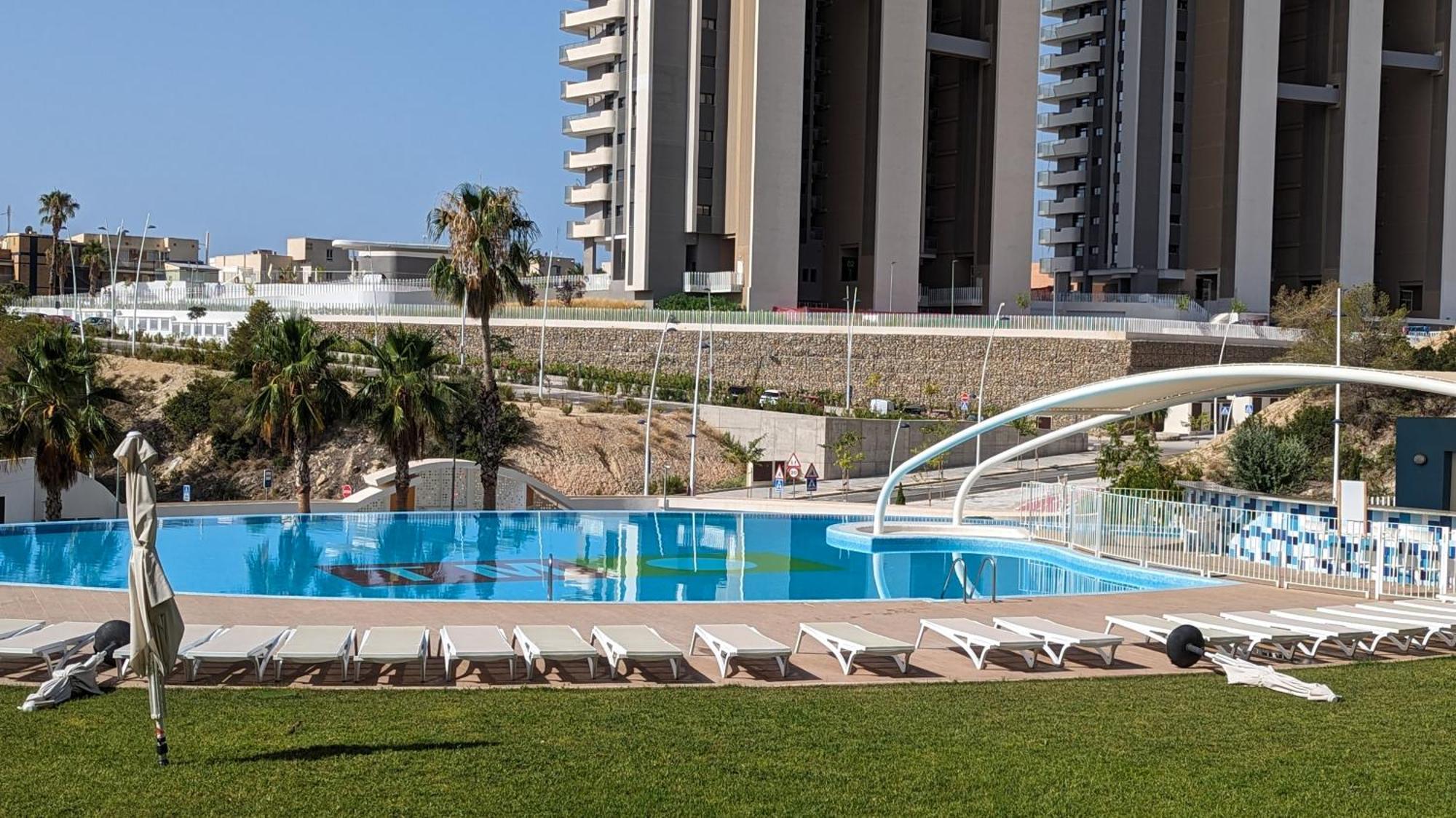 Sunset Waves Luxury Apartment Benidorm Exterior photo