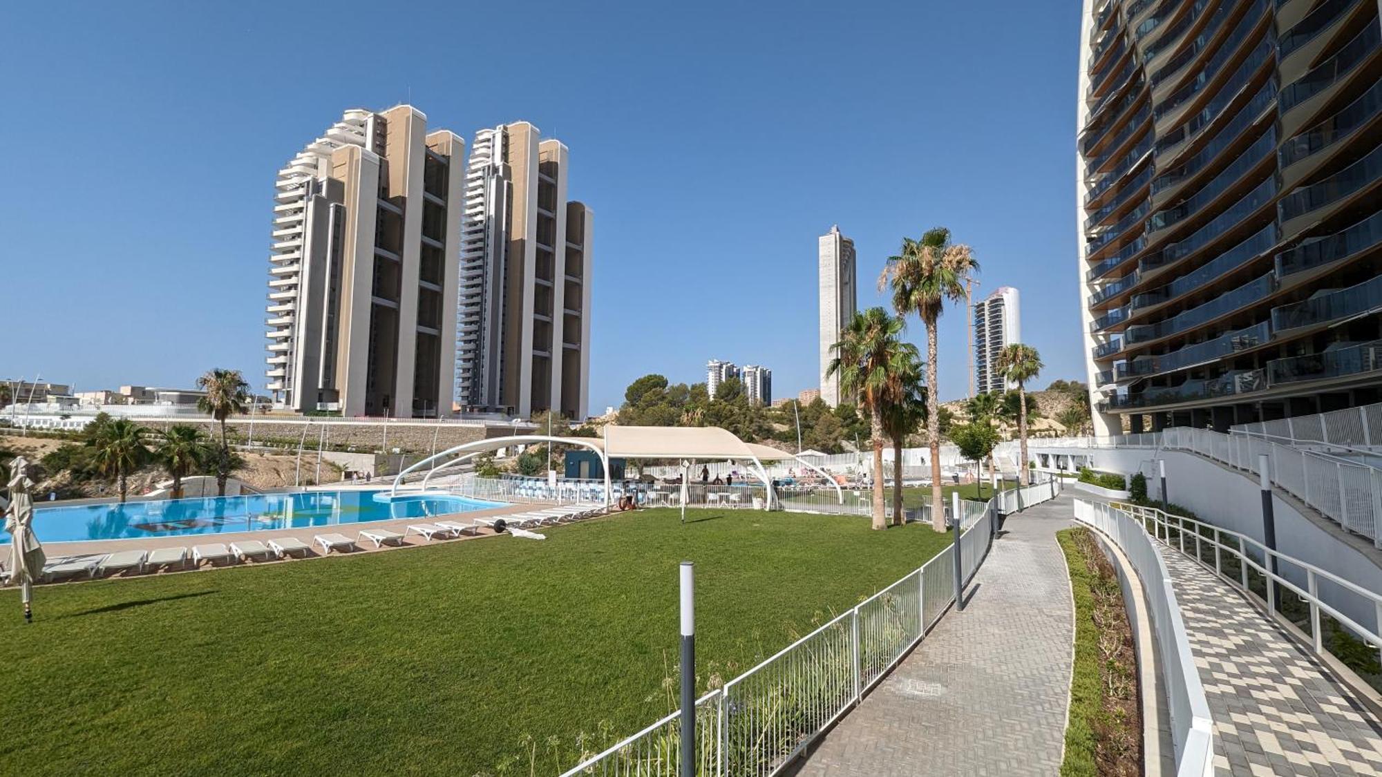 Sunset Waves Luxury Apartment Benidorm Exterior photo