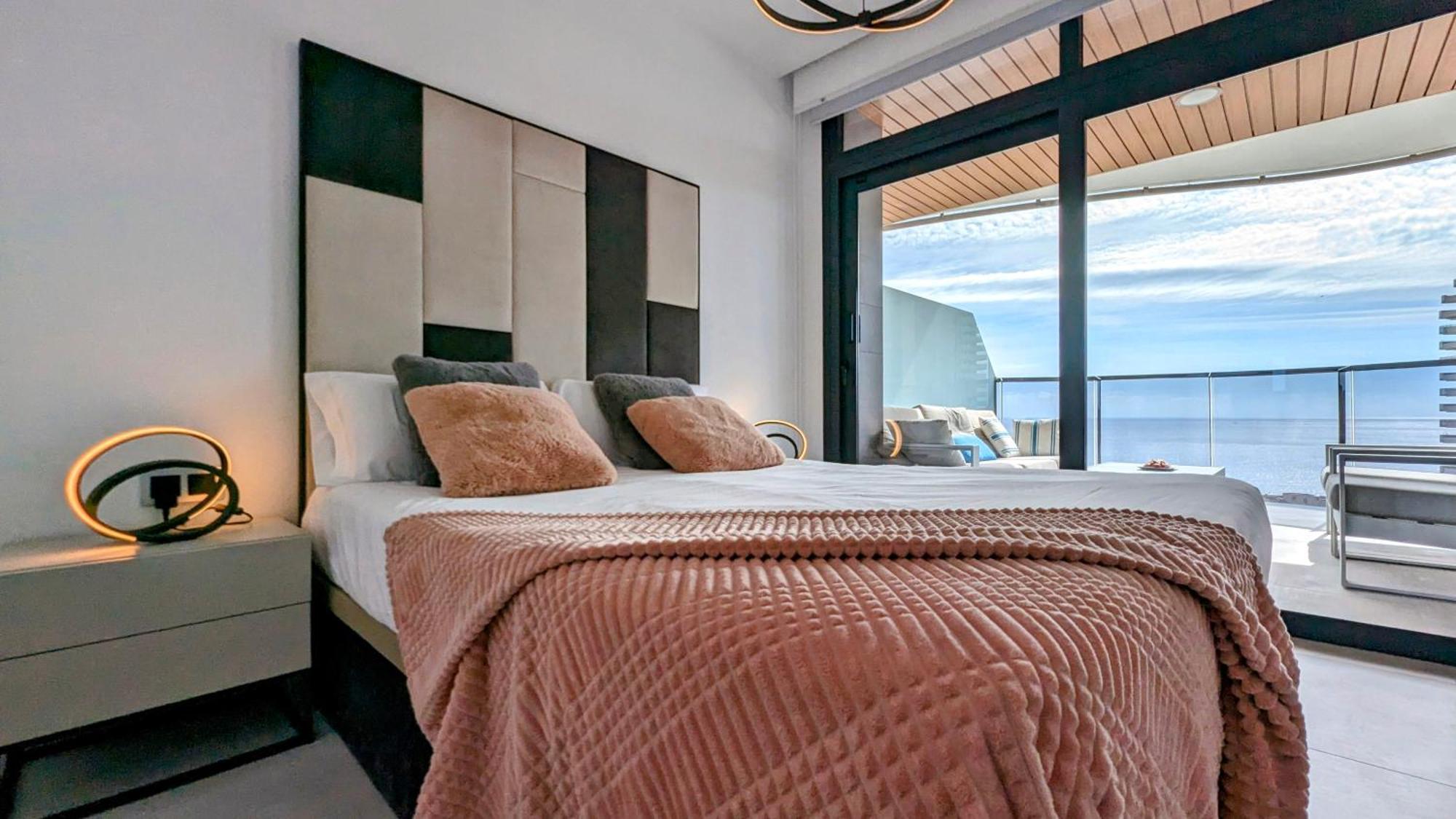 Sunset Waves Luxury Apartment Benidorm Exterior photo